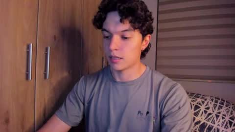 Snapshot of mastrangelo_x chatting on October 11, 2:48 am mastrangelo_x online show from October 11, 2:48 am