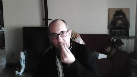 Snapshot of mat11efou chatting on March 7, 8:23 am mat11efou online show from March 7, 8:23 am
