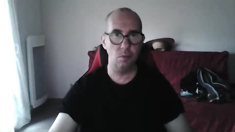 mat11efou online show from February 15, 4:37 pm