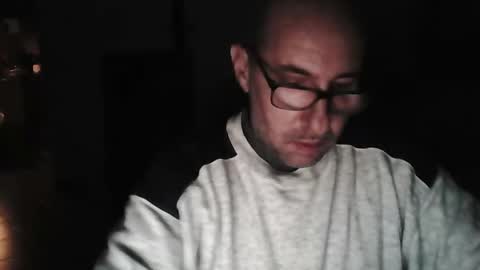 Snapshot of mat11efou chatting on January 4, 7:44 pm mat11efou online show from January 4, 7:44 pm