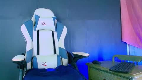 matteo online show from November 13, 1:54 am