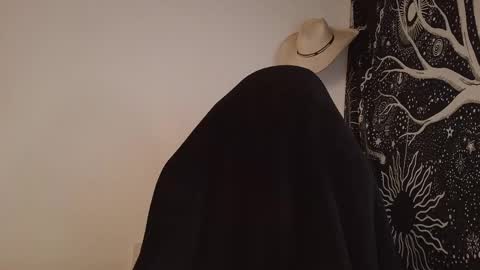 Mateo online show from November 29, 5:04 pm