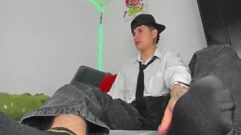 mateo_escobar online show from March 7, 2:20 am