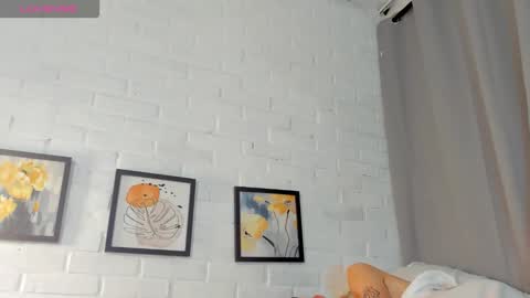 MATEO HUNTER online show from February 14, 10:54 am