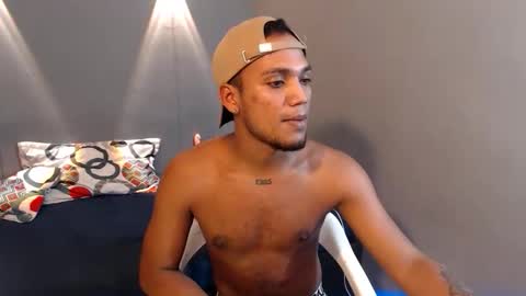 Mateo and Noah online show from April 7, 6:41 pm