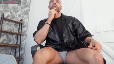 Snapshot of mateo_ospinaa chatting on January 31, 1:23 pm Mateo online show from January 31, 1:23 pm