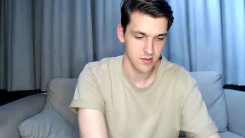 Snapshot of mateo_zeus chatting on December 7, 5:04 am mateo_zeus online show from December 7, 5:04 am
