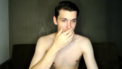Snapshot of mateo_zeus chatting on December 17, 3:50 am mateo_zeus online show from December 17, 3:50 am