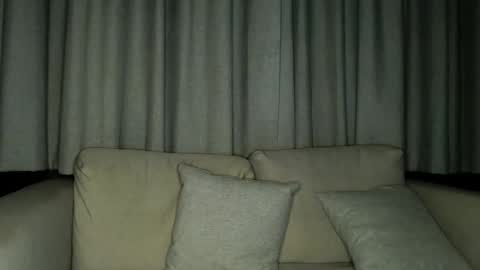 Snapshot of mateo_zeus chatting on December 6, 6:50 pm mateo_zeus online show from December 6, 6:50 pm