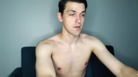 Snapshot of mateo_zeus chatting on January 3, 4:11 am mateo_zeus online show from January 3, 4:11 am