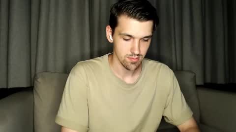 Snapshot of mateo_zeus chatting on December 5, 2:22 pm mateo_zeus online show from December 5, 2:22 pm