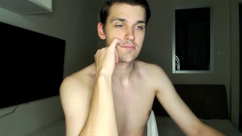 Snapshot of mateo_zeus chatting on January 12, 3:07 am mateo_zeus online show from January 12, 3:07 am