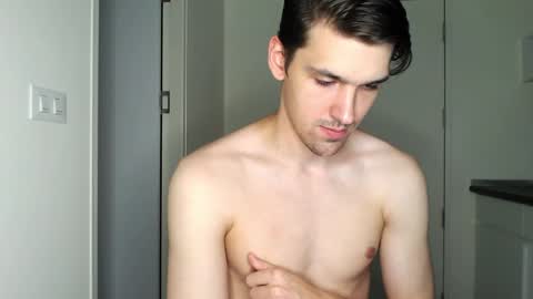 Snapshot of mateo_zeus chatting on December 30, 3:25 am mateo_zeus online show from December 30, 3:25 am