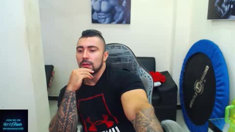 Snapshot of mateosexyhot22 chatting on October 30, 6:42 pm Mateo online show from October 30, 6:42 pm