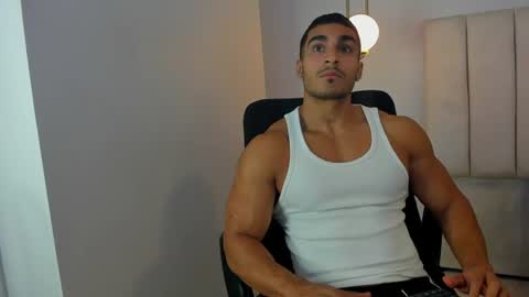 Mateo Zar online show from June 12, 11:35 pm