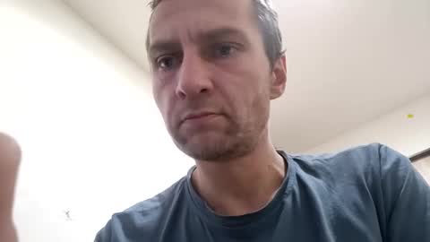 mates1982 online show from December 28, 1:40 pm