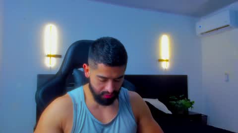 Mathew Flintt  online show from April 23, 10:12 pm