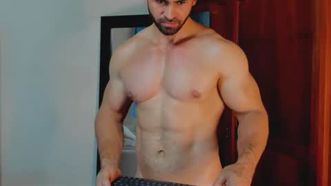 Snapshot of mathews_smith chatting on October 14, 5:31 pm mathews_smith online show from October 14, 5:31 pm