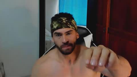 Snapshot of mathews_smith chatting on October 31, 2:31 pm mathews_smith online show from October 31, 2:31 pm