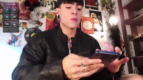 Snapshot of mathewth chatting on January 12, 2:14 am Mathew online show from January 12, 2:14 am