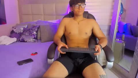 MATHIAS online show from April 13, 8:31 pm