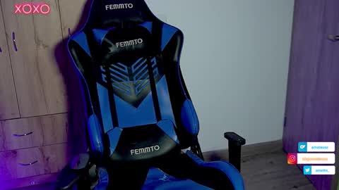 Snapshot of mathwx_ chatting on October 11, 11:53 pm Alejandro Alex online show from October 11, 11:53 pm