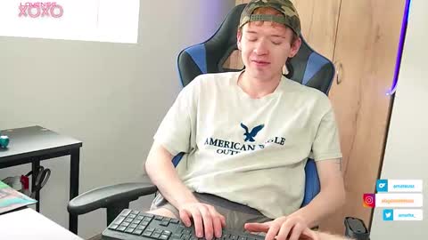 Snapshot of mathwx_ chatting on October 28, 3:25 pm Alejandro Alex online show from October 28, 3:25 pm