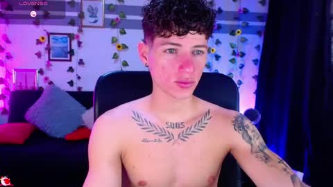     online show from March 22, 8:25 pm