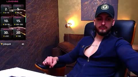 Snapshot of matiasdean chatting on October 3, 5:56 am MatiasDean online show from October 3, 5:56 am
