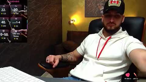 Snapshot of matiasdean chatting on October 14, 5:03 am MatiasDean online show from October 14, 5:03 am