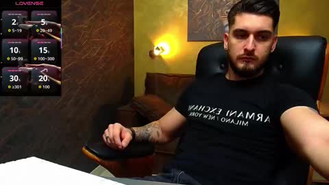 Snapshot of matiasdean chatting on October 9, 5:01 am MatiasDean online show from October 9, 5:01 am