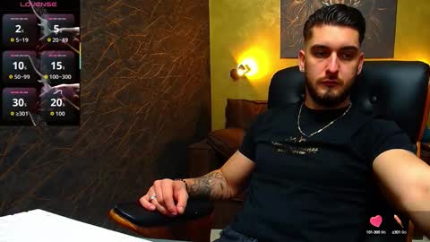 Snapshot of matiasdean chatting on October 7, 5:11 am MatiasDean online show from October 7, 5:11 am