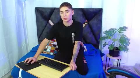 Snapshot of matiii18 chatting on October 14, 1:51 pm Mati online show from October 14, 1:51 pm