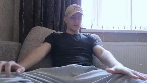 Snapshot of matt_aniston chatting on March 11, 8:52 am Matt online show from March 11, 8:52 am
