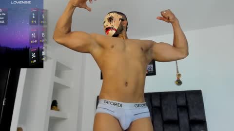 Snapshot of matt_rodriguez92 chatting on February 15, 7:06 pm matt rodriguez92 online show from February 15, 7:06 pm