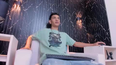 Matt Ruso online show from November 5, 3:52 am