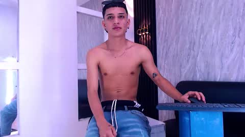 Snapshot of matt_ruso chatting on October 16, 7:44 pm Matt Ruso online show from October 16, 7:44 pm