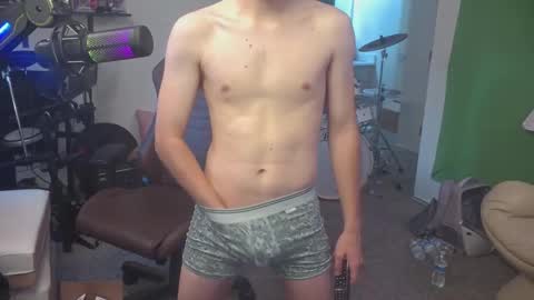 Snapshot of mattcashxxx chatting on September 15, 1:19 am Matt Cash online show from September 15, 1:19 am