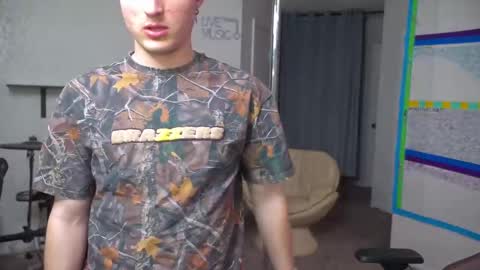 Snapshot of mattcashxxx chatting on February 14, 2:07 am Matt Cash online show from February 14, 2:07 am