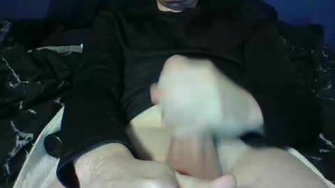 Snapshot of mattcumshooter chatting on December 20, 2:16 pm mattcumshooter online show from December 20, 2:16 pm