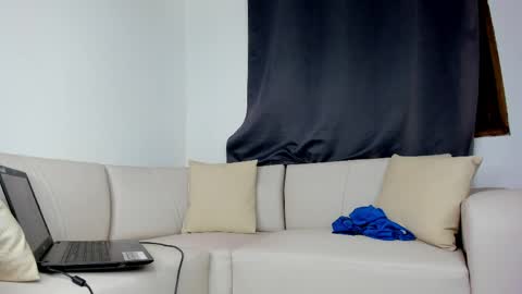 mattdevon7 online show from April 22, 3:24 am