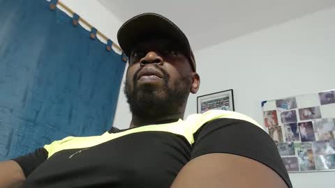 Latino hot online show from April 18, 7:58 pm