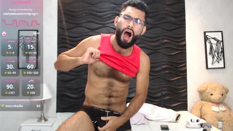 Snapshot of mattewrey chatting on January 17, 11:44 pm Mattew online show from January 17, 11:44 pm