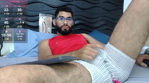 Snapshot of mattewrey chatting on December 18, 10:57 pm Mattew online show from December 18, 10:57 pm