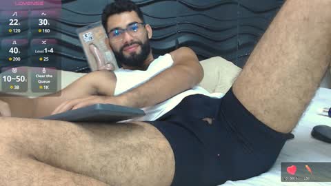 Snapshot of mattewrey chatting on December 20, 10:22 pm Mattew online show from December 20, 10:22 pm