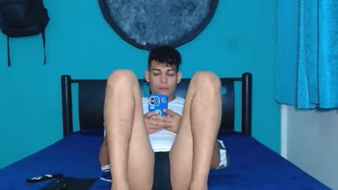 matthew_hawk19 online show from February 9, 2:40 pm