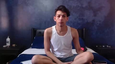 matthew_hawk19 online show from January 7, 1:05 pm