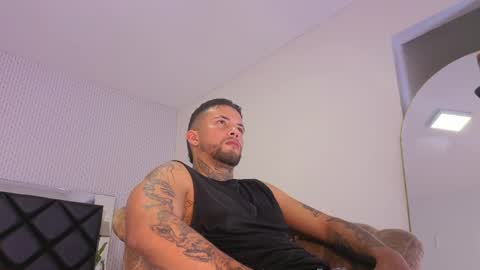 Matthew online show from April 4, 7:44 pm