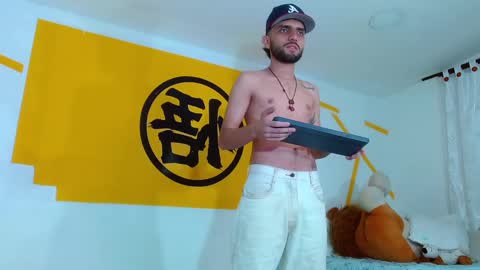 Snapshot of matthewboy_ chatting on February 28, 6:54 am MatthewBoy online show from February 28, 6:54 am