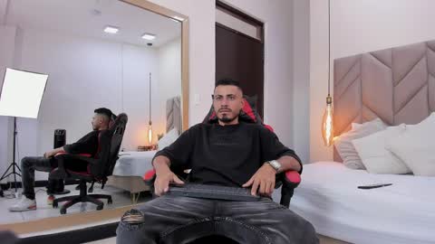 Matthew online show from April 26, 7:43 pm